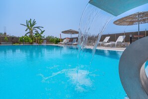 Pool - Studio 'Luana' with Mountain View, Wi-Fi and Air Conditioning (NOTO)