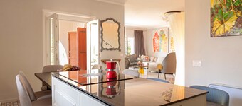 Villa 'Magnolie' avec vue sur la mer, jardin privé et climatisation