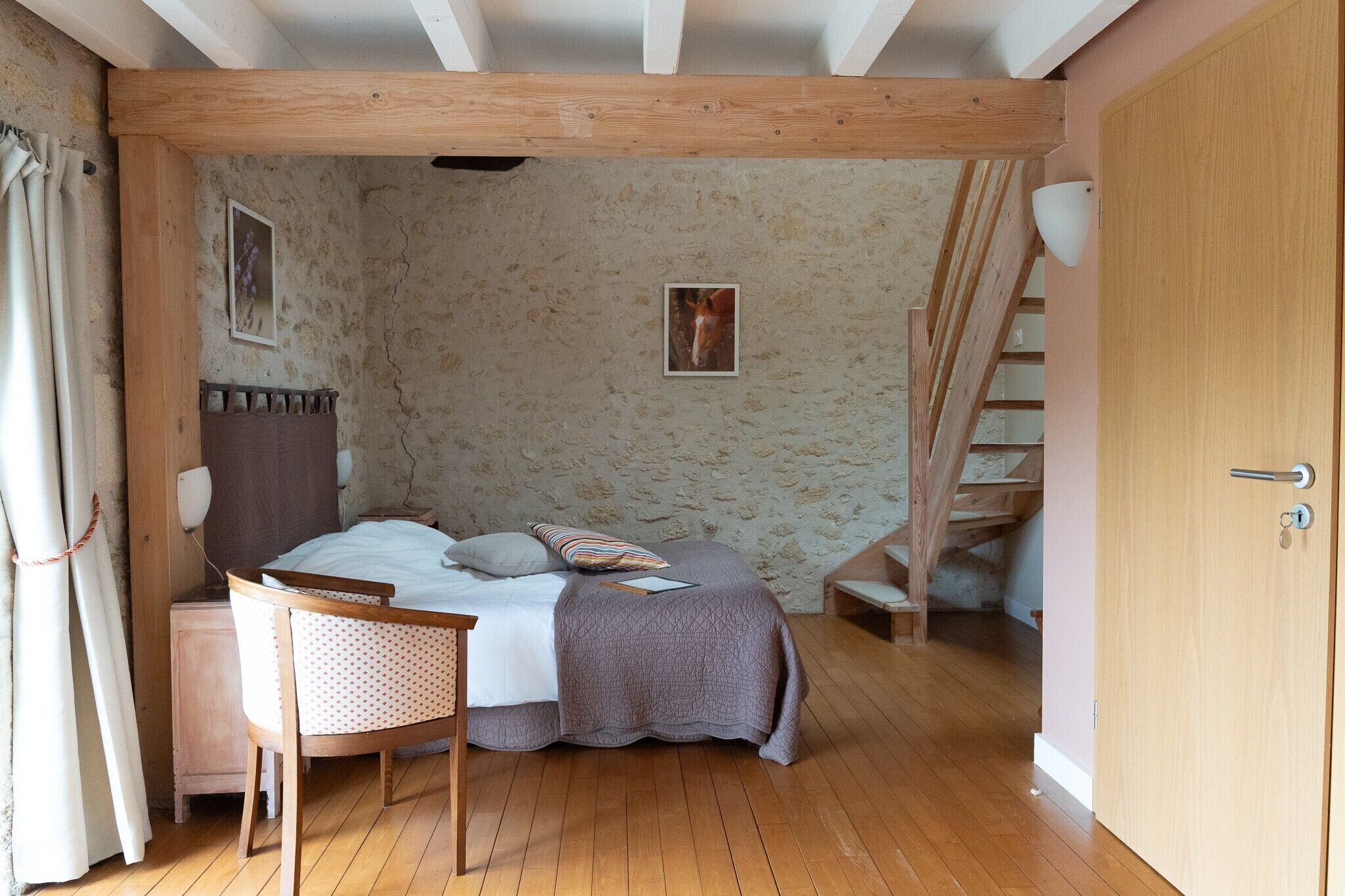 2 slaapkamers, een strijkplank/strijkijzer, gratis wifi, beddengoed