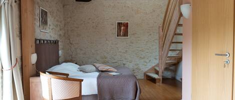 2 habitaciones, tabla de planchar con plancha y wifi gratis