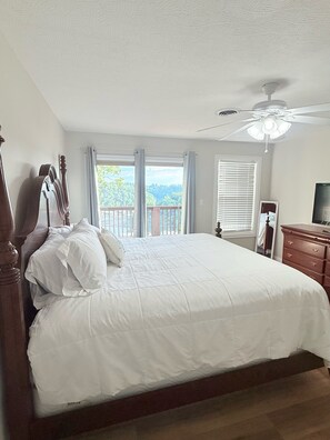 4 chambres, bureau, Wi-Fi gratuit, draps fournis