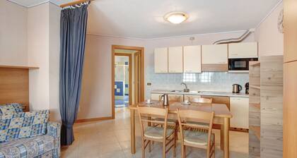 Apartment 'Loredana 1' with Mountain View, Shared Garden and Wi-Fi