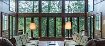 Pere Marquette River Fishing Cabin 4