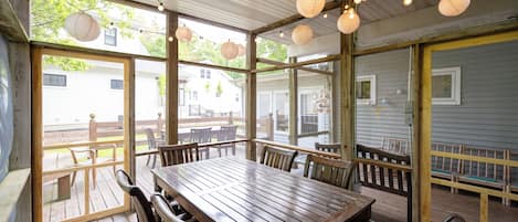 Outdoor dining