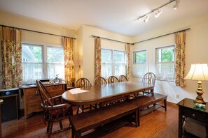 Dining - Ultimate Group Retreat | Sleeps 20 | Beach + Hot Tub (Douglas)