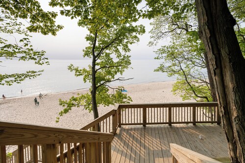 Ultimate Group Retreat | Sleeps 20 | Beach + Hot Tub