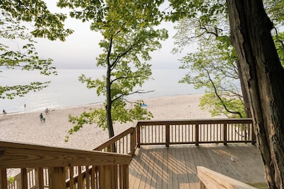 Ultimate Group Retreat | Sleeps 20 | Beach + Hot Tub