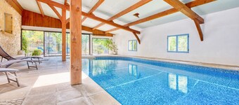 The Yellow Caravan – Unique Accommodation with Shared Heated Indoor Pool