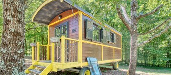 Tiny Home 'La Roulotte Jaune' con jardín privado, balcón y Wi-Fi