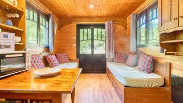 1 habitación, wifi gratis y ropa de cama