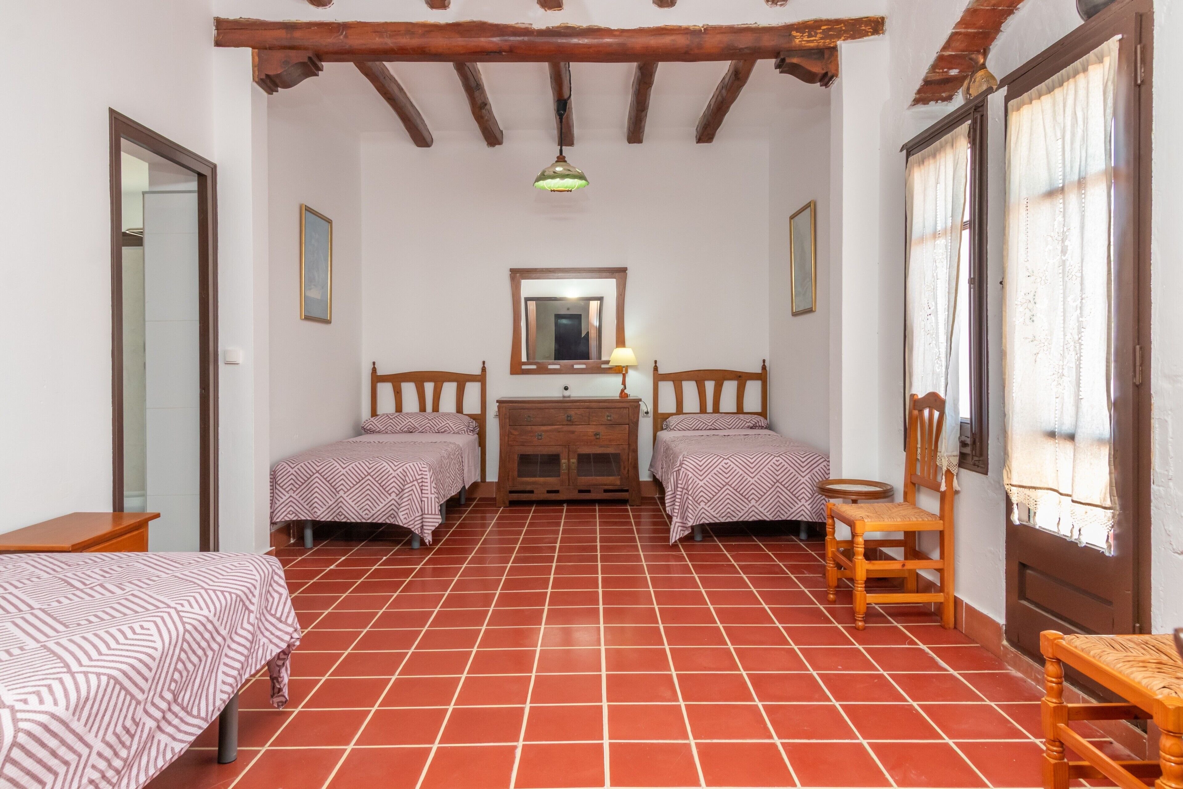 6 bedrooms, iron/ironing board, free WiFi, bed sheets