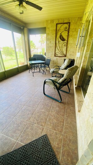 Interior - The Sunset Villa at GC-76 TP (Port Isabel)
