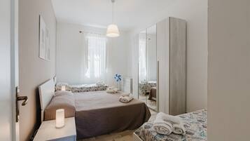 1 bedroom, free WiFi, bed sheets