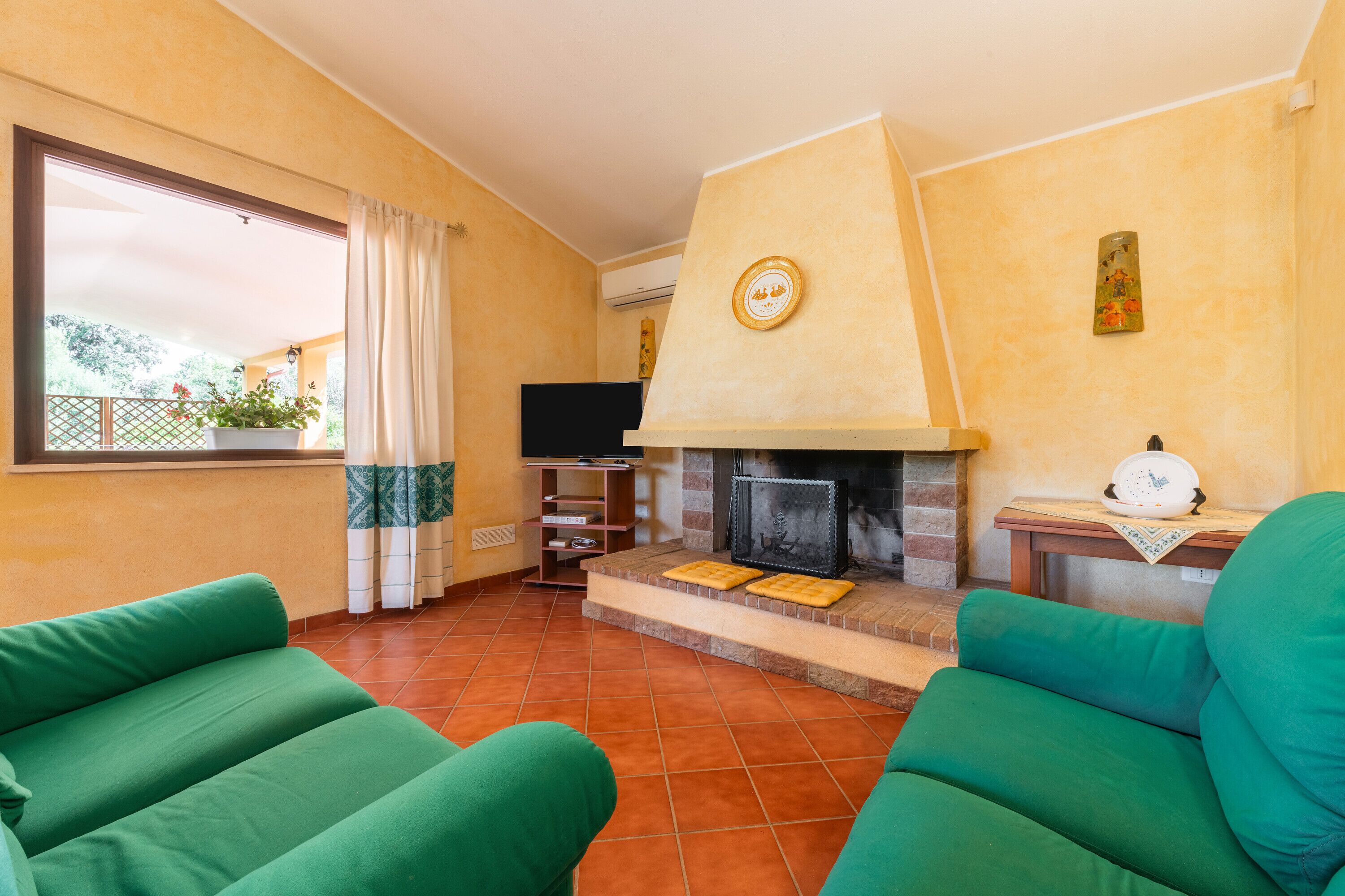 TV, fireplace, table tennis