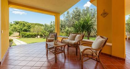 Villa 'Mameli' con vistas a la montaña, Wi-Fi y aire acondicionado