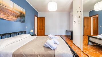 3 chambres, fer et planche Ă repasser, Wi-Fi gratuit, draps fournis