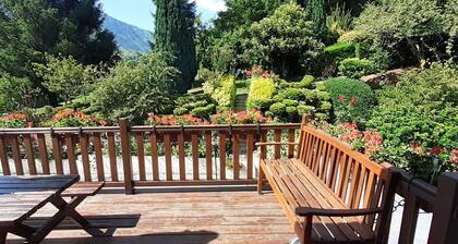 Cottage 'La Grange Accous' with Mountain View, Wi-Fi and Air Conditioning