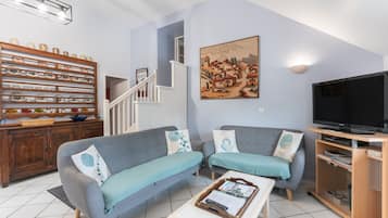 TV, DVD player, stereo