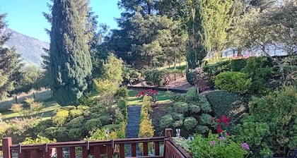 Cottage 'La Grange Accous' with Mountain View, Wi-Fi and Air Conditioning