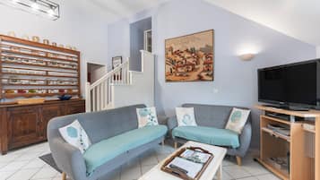 Télévision, lecteur de DVD, chaßne hi-fi