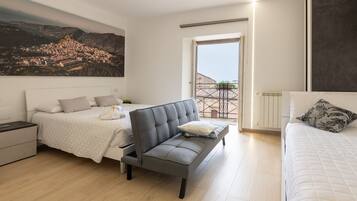 1 bedroom, free WiFi, bed sheets