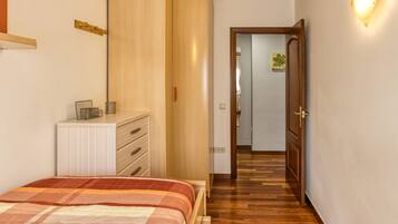 2 soverom og sengetøy