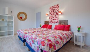 3 bedrooms, travel crib, free WiFi