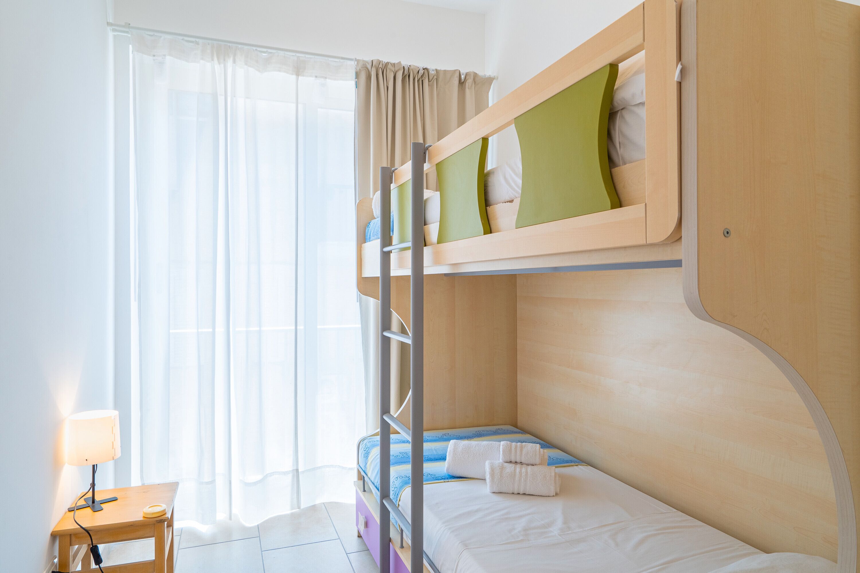 3 makuuhuonetta, ilmainen Wi-Fi, vuodevaatteet