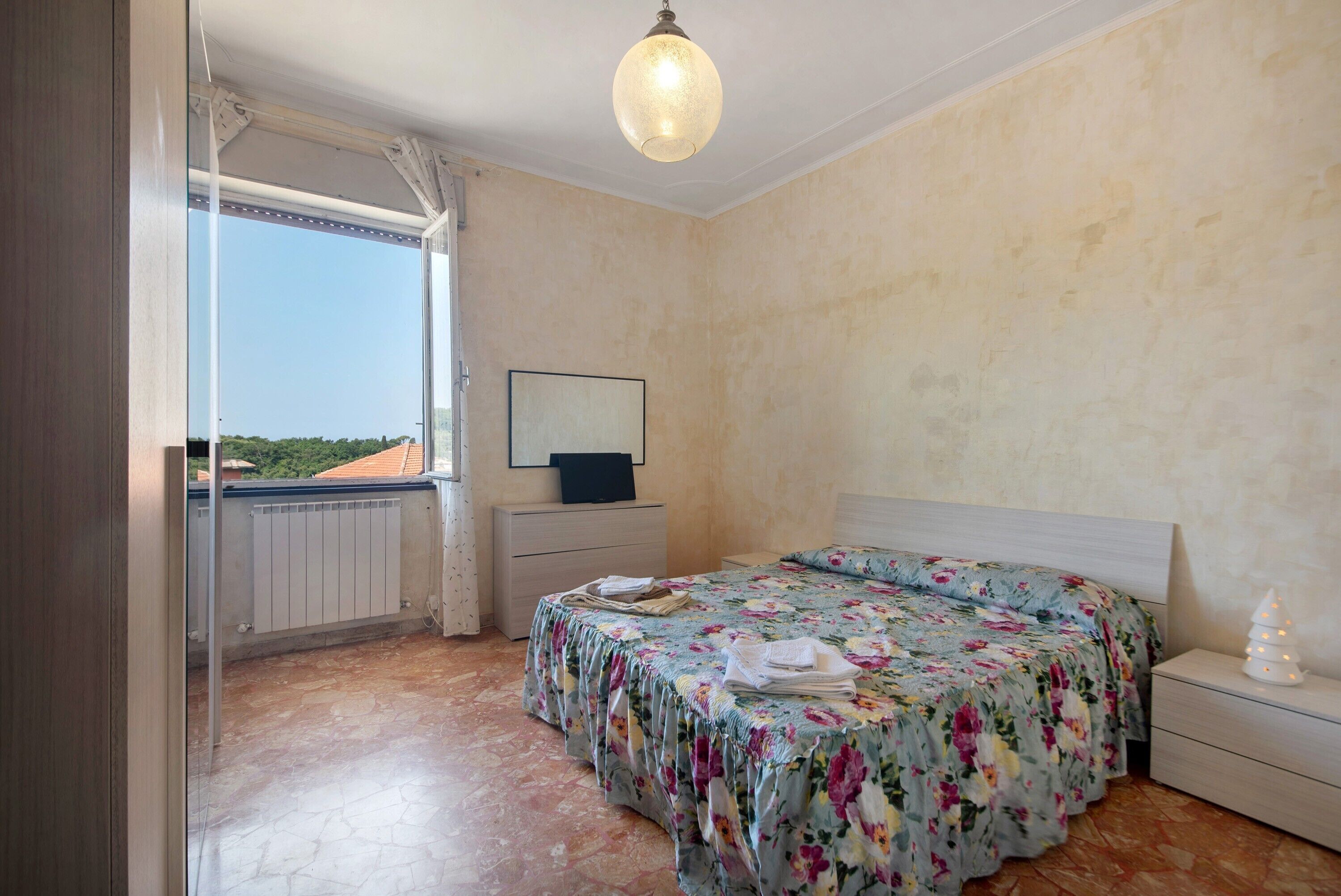 2 soveværelser, gratis Wi-Fi, sengetøj