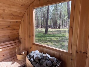 Sauna - Juniper & Pine • Barrel Sauna + Hot Tub • Sisters, Oregon (Sisters)