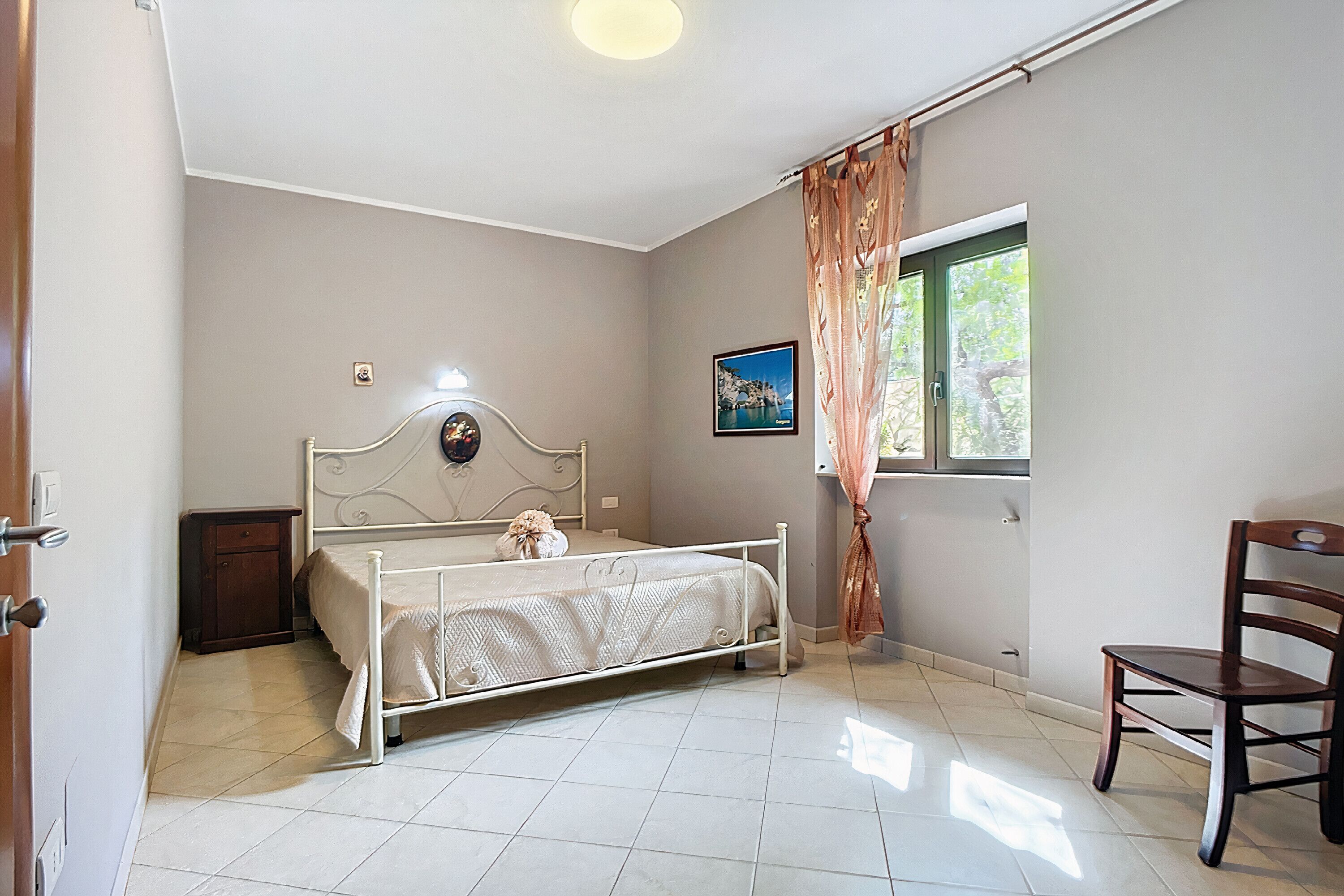 1 soverom, wi-fi (inkludert) og sengetøy