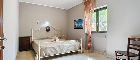 1 soverom, wi-fi (inkludert) og sengetøy