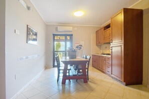 Dining - Casa Limoncino - Villa Mapa with Sea View, Wi-Fi and Air Conditioning (Unknown)