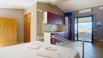 免费 WiFi、床单