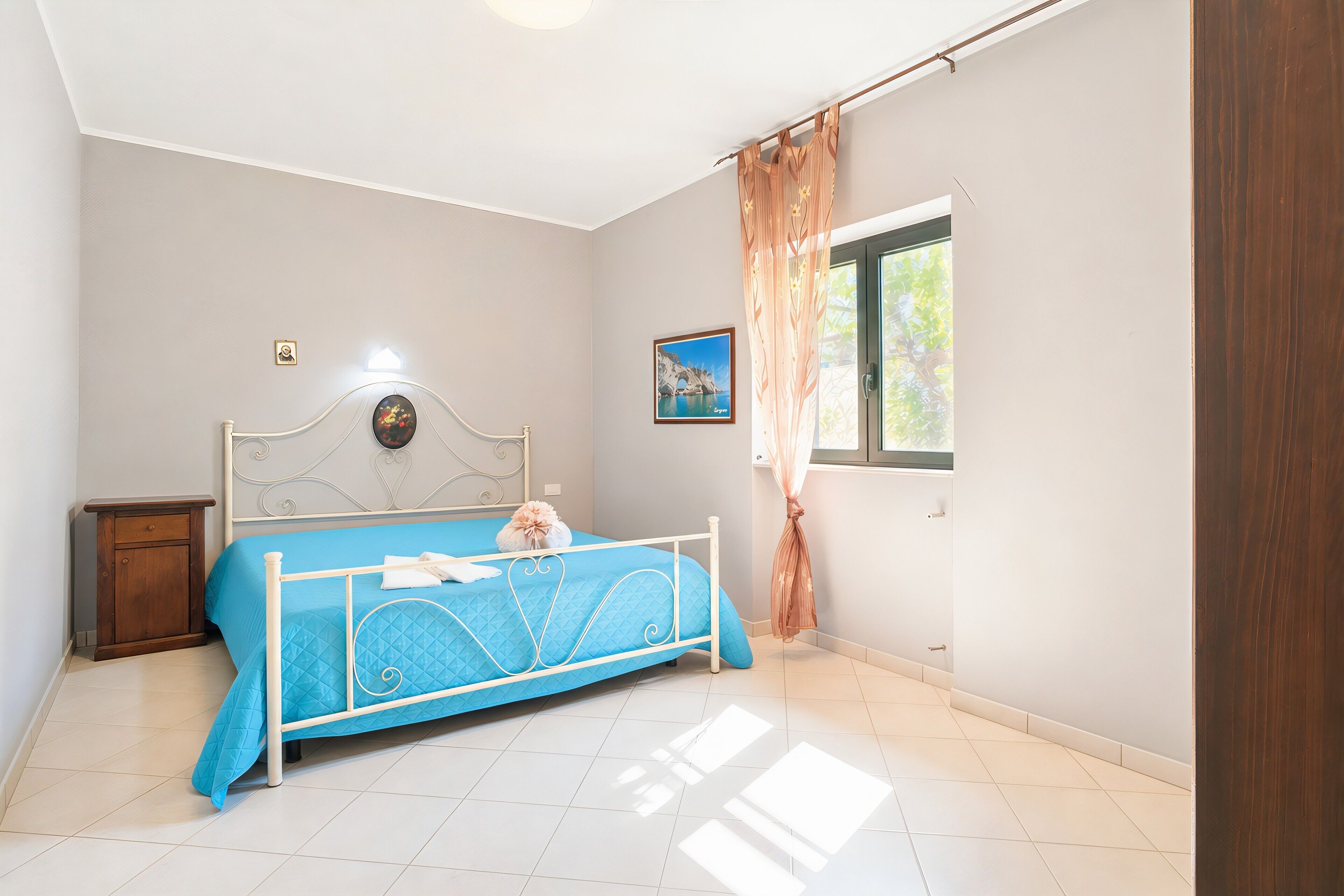 1 bedroom, free WiFi, bed sheets