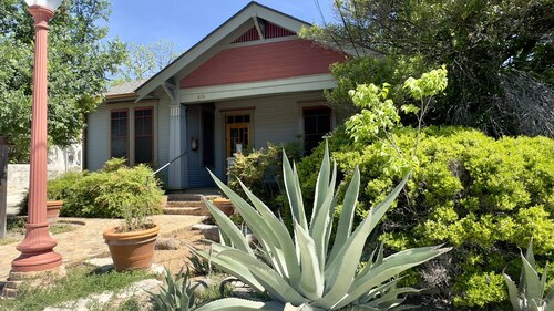 Rising Star | Newly Renovated | On Main St