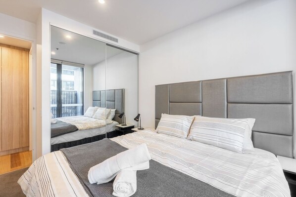2 bedrooms, iron/ironing board, WiFi, bed sheets