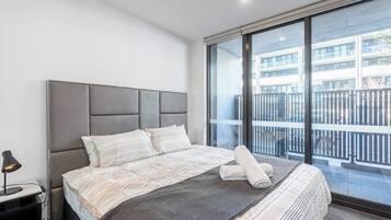 2 slaapkamers, een strijkplank/strijkijzer, wifi, beddengoed