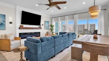 Älytelevisio, takka, videopelejä, kirjoja