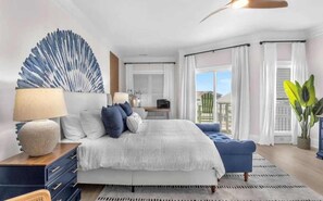 5 chambres, bureau, fer et planche à repasser, lit de bébé portatif