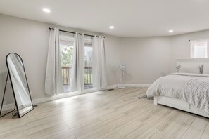 3 chambres, fer et planche à repasser, Wi-Fi, draps fournis