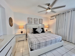 3 bedrooms, iron/ironing board, travel cot, free WiFi