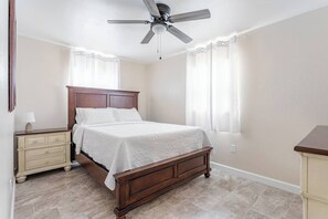 3 bedrooms, travel cot, WiFi, bed sheets