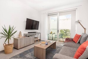 TV - Stylish 1BR Condo Downtown w/Pool+Gallery+WIFI+Spa (Playa del Carmen)