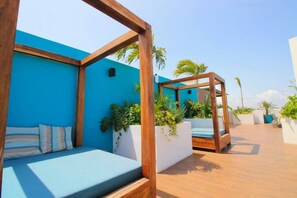 Terrace/patio - Stylish 1BR Condo Downtown w/Pool+Gallery+WIFI+Spa (Playa del Carmen)