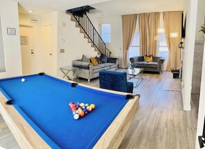 Game room - 🔥 Modern Home w/ Private Pool, Hot Tub, Game Room & Parking - 20 min to Strip (Henderson)