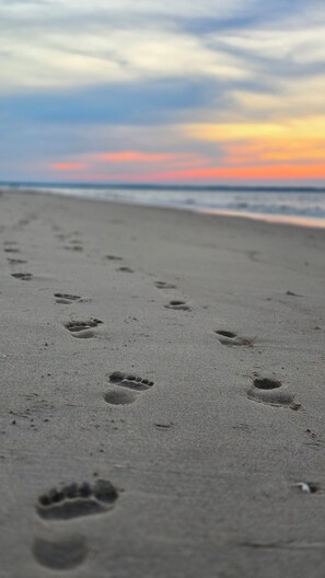 Beach nearby, sun loungers - Family-Friendly Beach House Just 1 Block from the Water in Keansburg! (Keansburg)