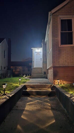 Exterior detail - Family-Friendly Beach House Just 1 Block from the Water in Keansburg! (Keansburg)