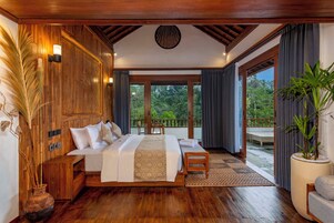 标准双人房, 山谷景观 | 办公桌、免费 WiFi、床单