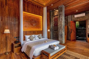 One Bedroom Private pool villa with Valley View | Desk, free WiFi, bed sheets - The Lumbung Jaya Resort (Sebatu)